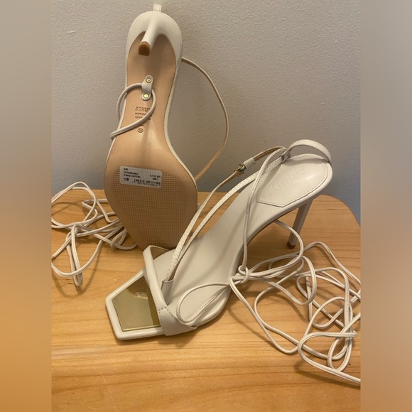 The Schutz®Vikki stiletto heel crafted from leather square-shaped toe ankle-wrap - Picture 3 of 4